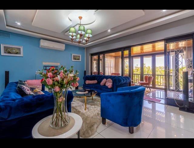 3 BEDROOM HOUSE FOR SALE IN BLUFF